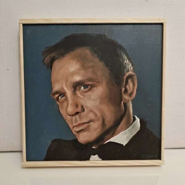 Close-up oil portrait of Daniel Craig as James Bond. Realistic 007 art study on wood panel by Oskari Myllymäki.